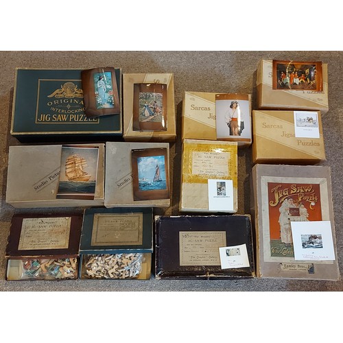 377 - The Graphic Jigsaw puzzle together with other puzzles to include The Expert, Hamley Bros., Studio an... 