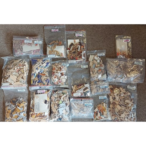 399 - A collection of wooden Jigsaw puzzles from The Game and Jigsaw Pit