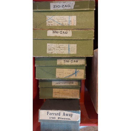 412 - A collection of four French puzzles by Perplexite to include Artistique, Zig Zag and two others toge... 