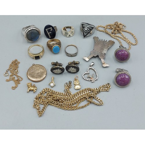 138 - Seven dress rings together with a collection of other jewellery to include chains and two pairs of c... 