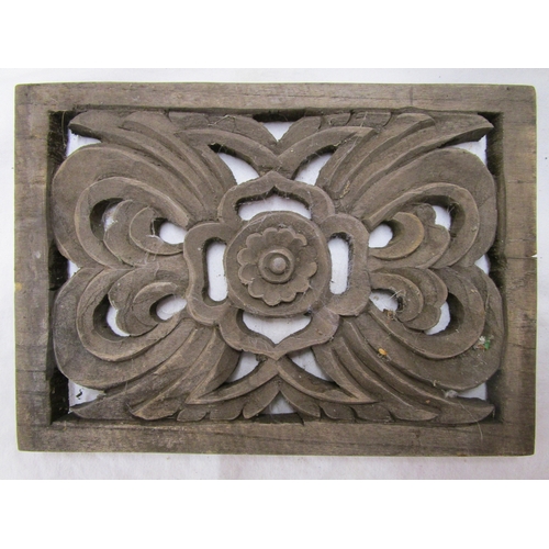 222 - 11 carved panels