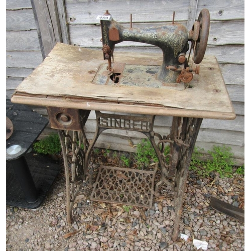 459 - Singer sewing machine on base - A/F