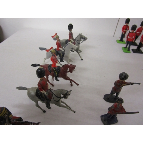 158 - Large collection of soldier figures