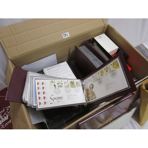 142 - Large glory box of stamps to include mint decimal and albums