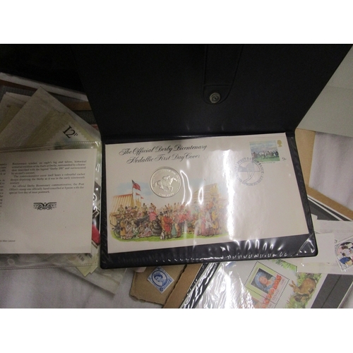 142 - Large glory box of stamps to include mint decimal and albums
