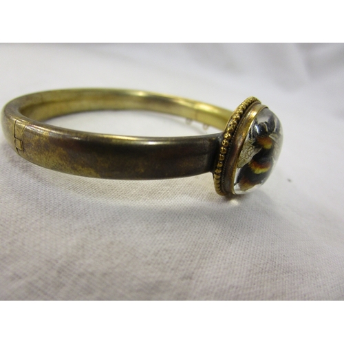 123 - Bangle set with bumble bee motif