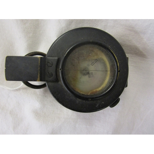 147 - WWII compass