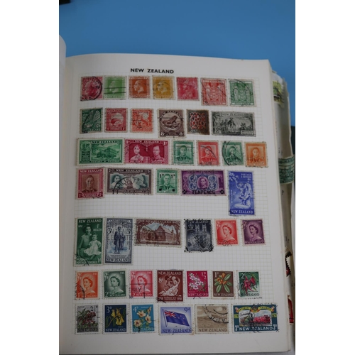 88 - Collection of stamp albums - All World