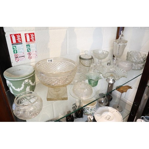 116 - Large collection of glass etc