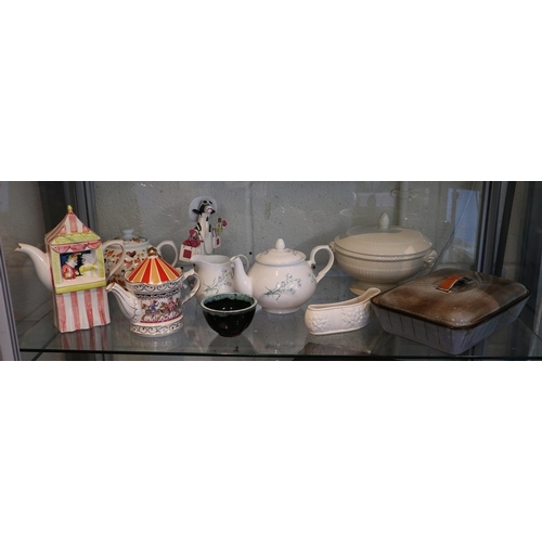 131 - Collection of ceramics to include Punch and Judy tea pot