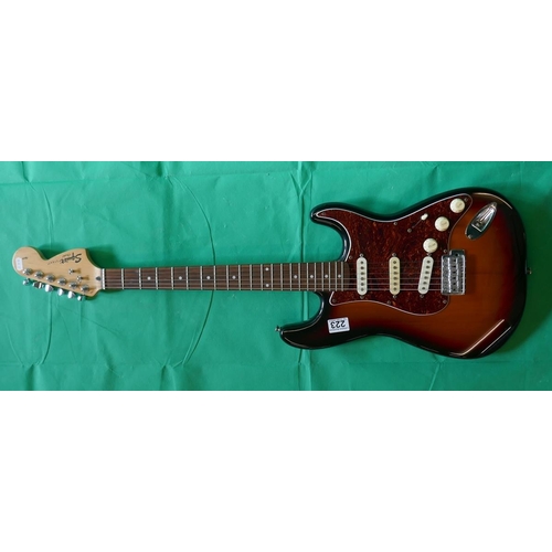 223 - Squire Strat by Fender electric guitar (Affinity series) - Crafted in Indonesia - Serial IC040605733