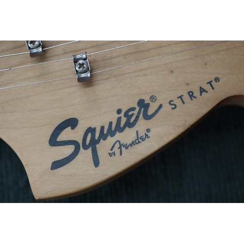 223 - Squire Strat by Fender electric guitar (Affinity series) - Crafted in Indonesia - Serial IC040605733