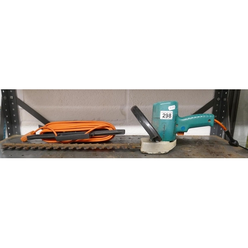 298 - Black & Decker hedge trimmer