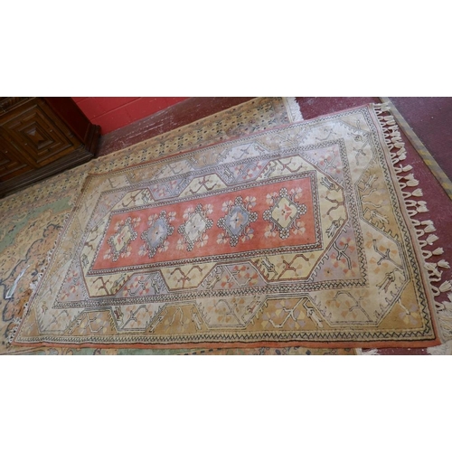 495 - Turkish rug - Approx 175cm x 267cm