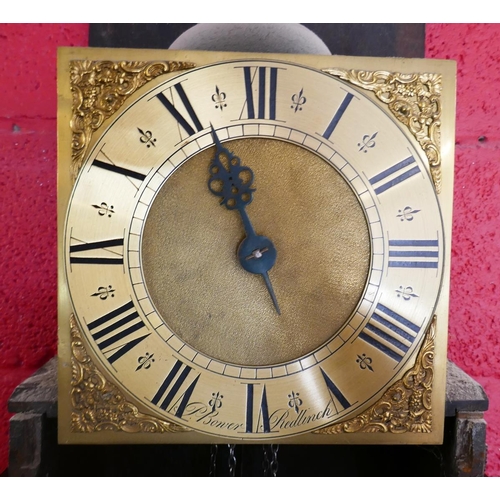 295 - Wall hanging clock