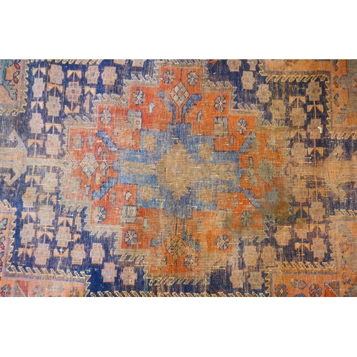 491 - Antique hand woven Persian rug - Approx 150cm x 107cm