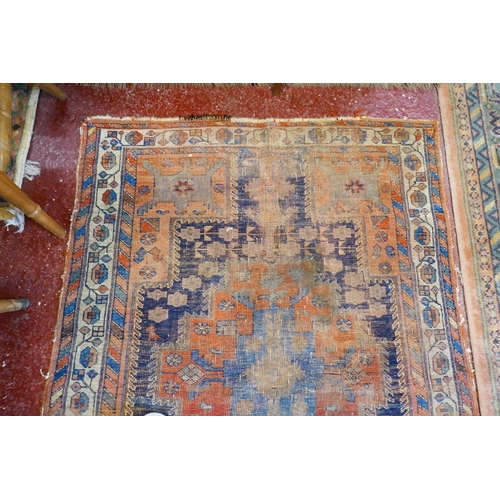 491 - Antique hand woven Persian rug - Approx 150cm x 107cm