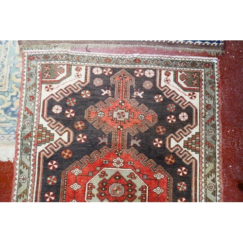 492 - Antique rug - 155cm x 110cm