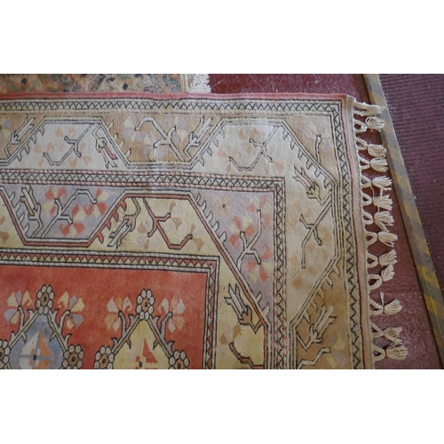 495 - Turkish rug - Approx 175cm x 267cm