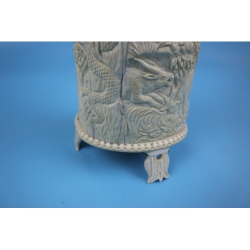 126 - Large antique Chinese carved ivory vase depicting tigers and elephants - Approx H: 24cm