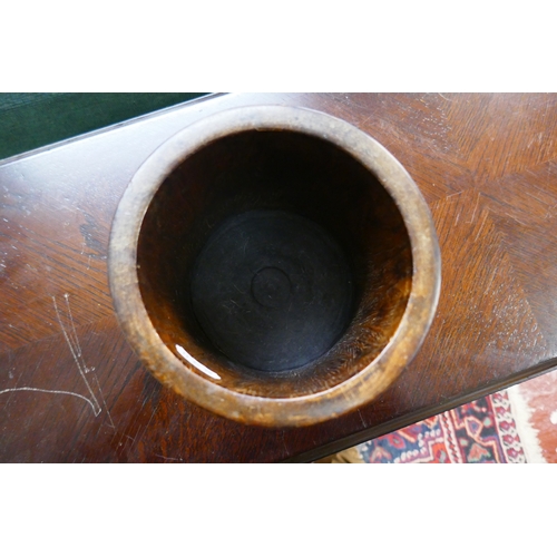 95 - Early rosewood brush pot - Approx H: 16cm