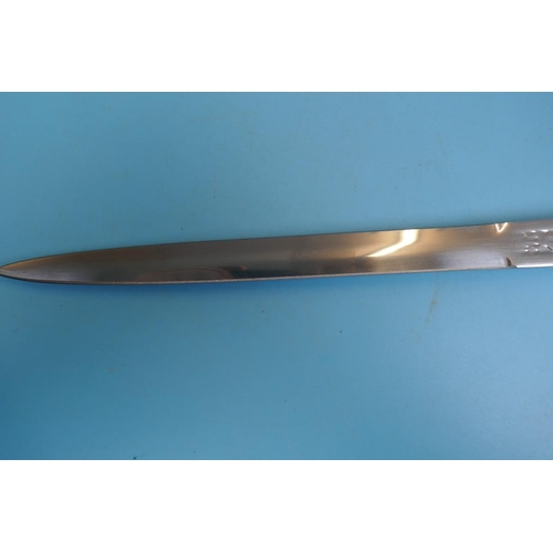 110 - Nazi dagger