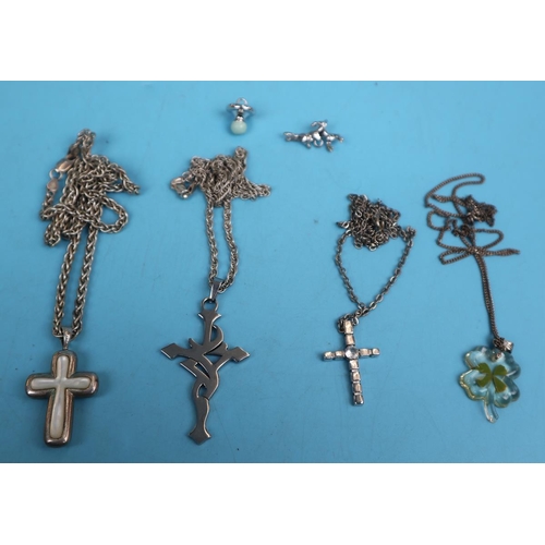 25 - Collection of 4 silver necklaces and 2 silver charms