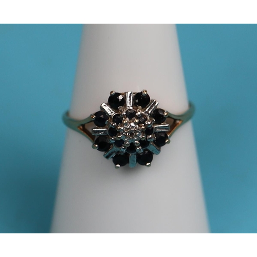 38 - Gold diamond & sapphire cluster ring