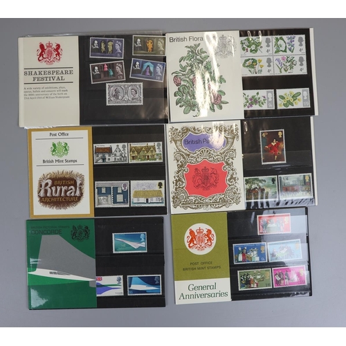 112 - Stamps - 38 early QEII presentation packs with catalogue value of £480+