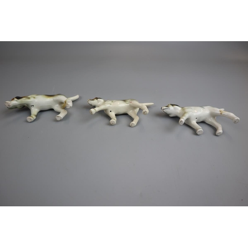 151 - Horses & hounds to include Beswick