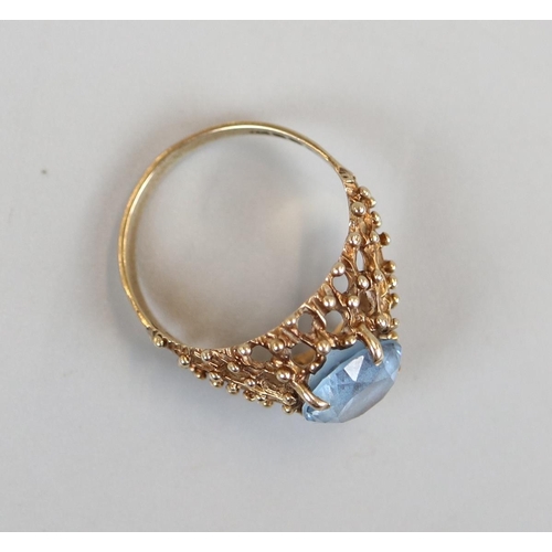 19 - Gold blue topaz set ring, size N