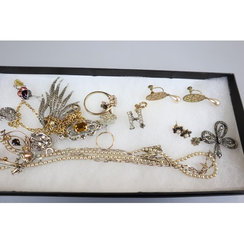 62 - Collection of jewellery to include gold & silver