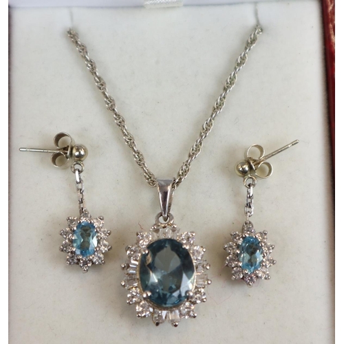 69 - Collection of silver jewellery to include pendant, necklace & matching earrings