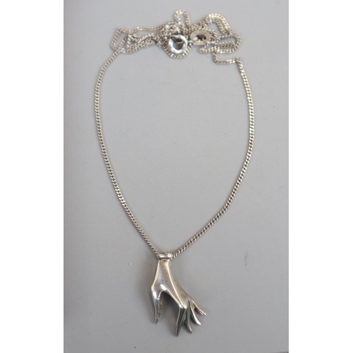 69 - Collection of silver jewellery to include pendant, necklace & matching earrings