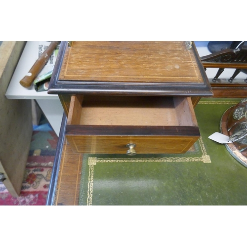 386 - Antique & leather top galleried ladies writing desk on square tapered legs