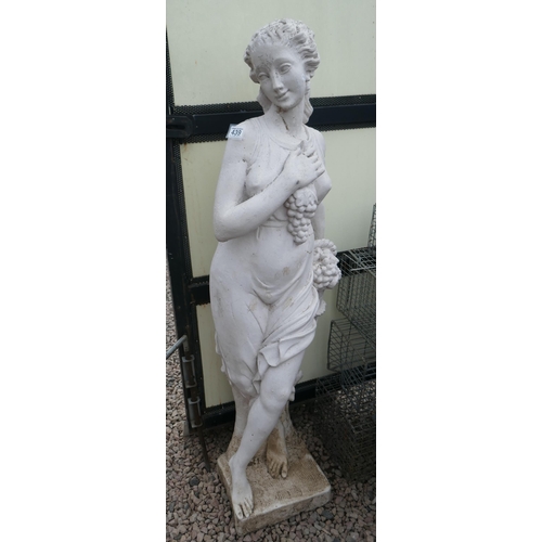 439 - Large stone figure of lady - Approx H: 140cm