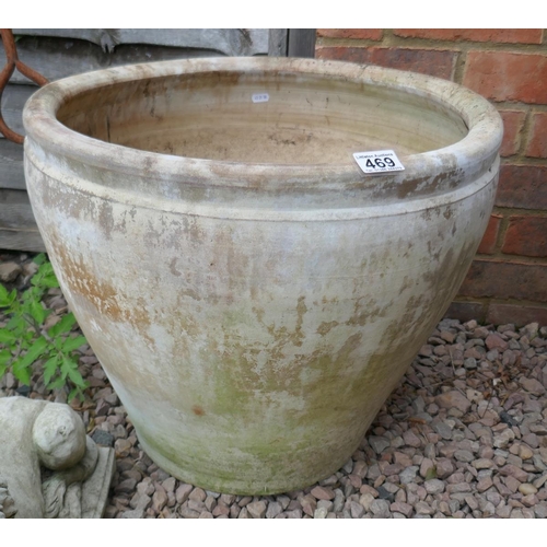 469 - Large terracotta planter