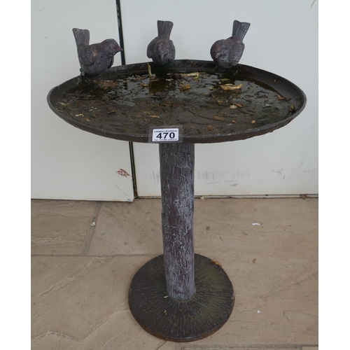 470 - Metal bird bath adorned with birds