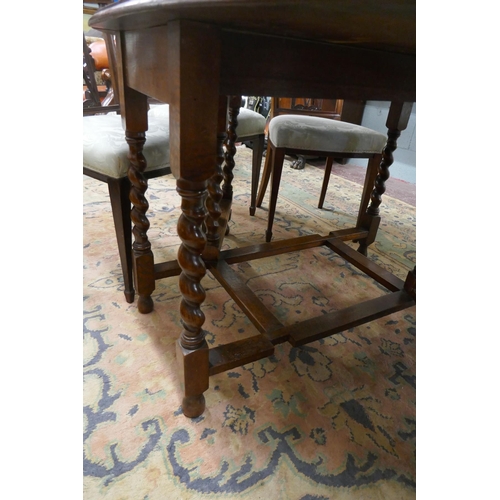 238 - Oak gateleg table