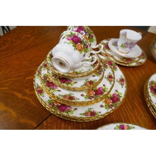 240 - Royal Albert Old Country Roses tea set