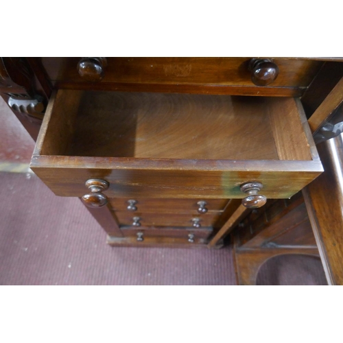 249 - Mahogany Wellington chest - Approx size: W: 52cm D: 36cm H: 106cm