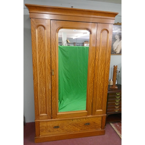 282 - Wardrobe with large mirror to front - Approx size: W: 131cm D: 58cm H: 209cm