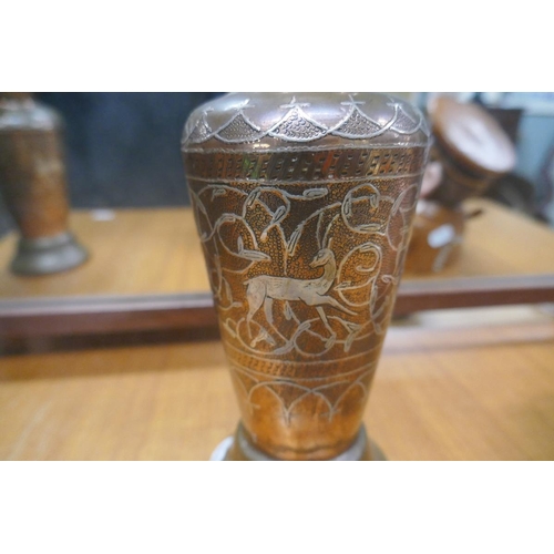 299 - Pair of copper Islamic vases - Approx H: 22cm