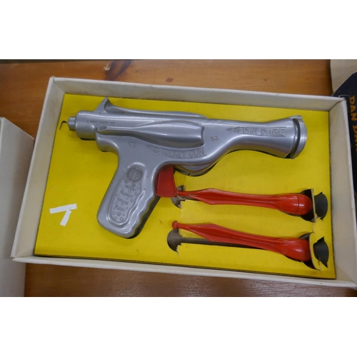 307 - 3 Vintage Dan Dare guns along with Space Ace Space Phone, all in original boxes