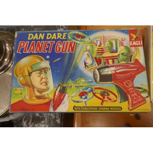 307 - 3 Vintage Dan Dare guns along with Space Ace Space Phone, all in original boxes