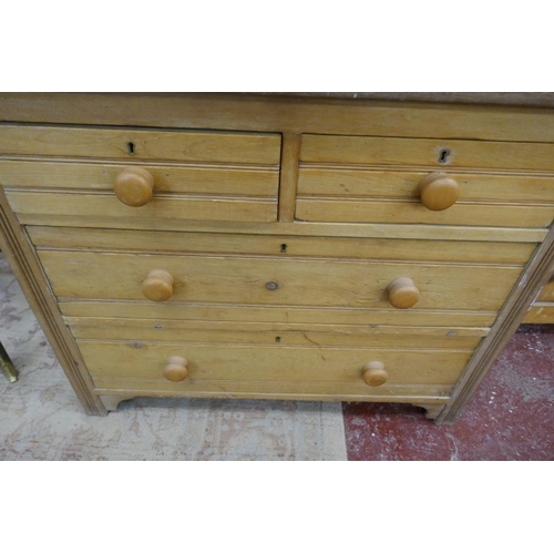 309 - 2 over 2 chest of drawers - Approx size: W: 91cm D: 49cm H: 75cm