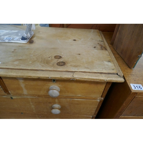 314 - Antique pine chest of 2 over 3 drawers - Approx size: W: 97cm D: 46cm H: 95cm