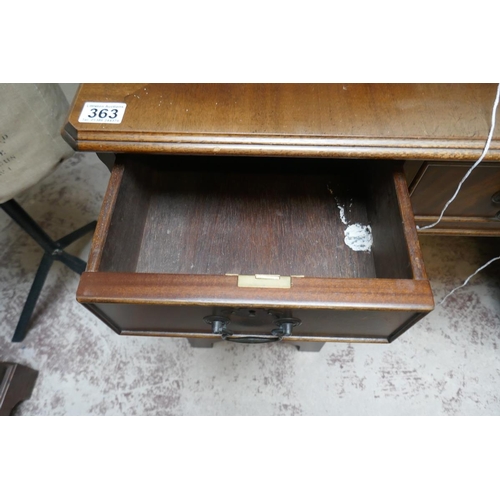 363 - Mahogany leather top pedestal desk