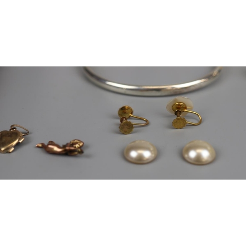 48 - Collection of jewellery to include gold & silver