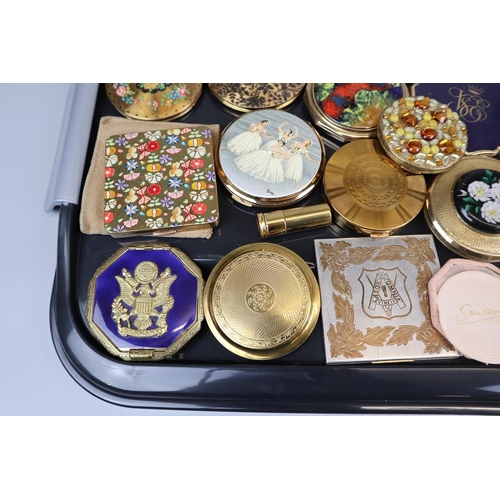 107 - Large collection of compacts